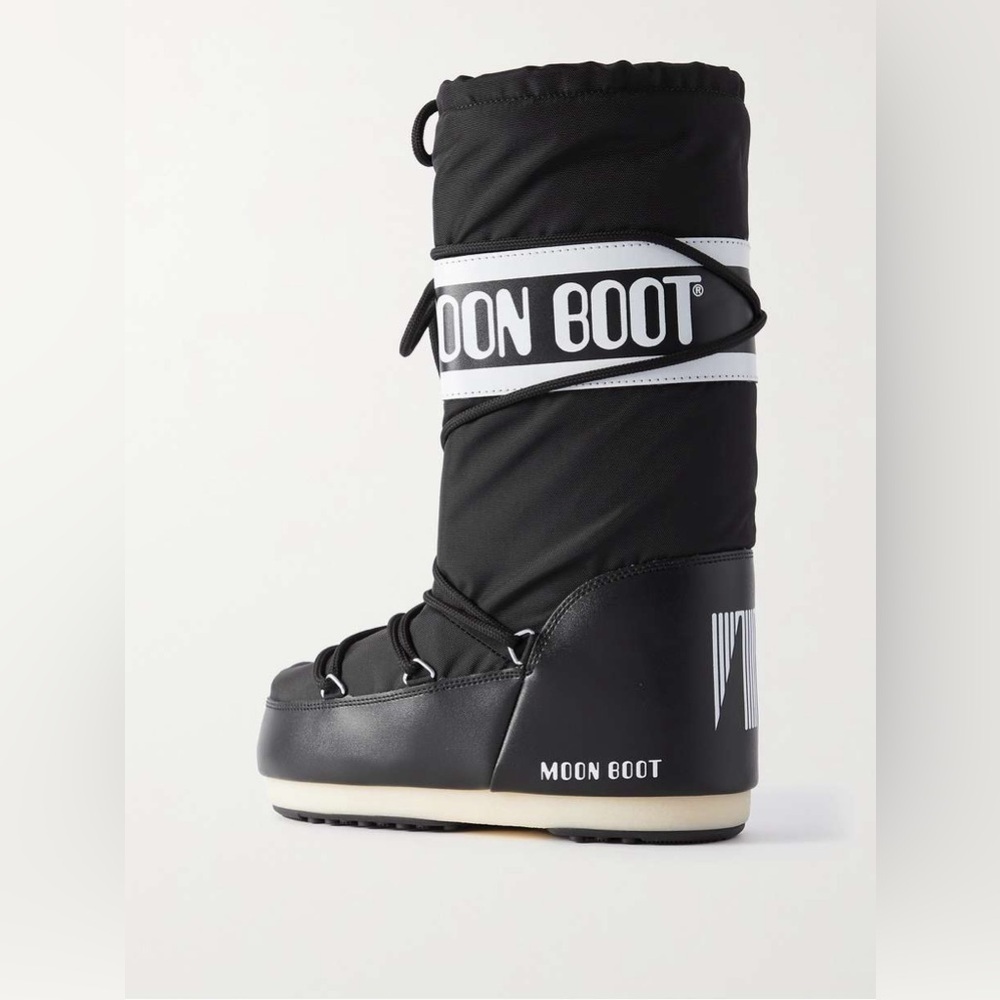 Moon Boot Black Snow Boots - Picture 3 of 13